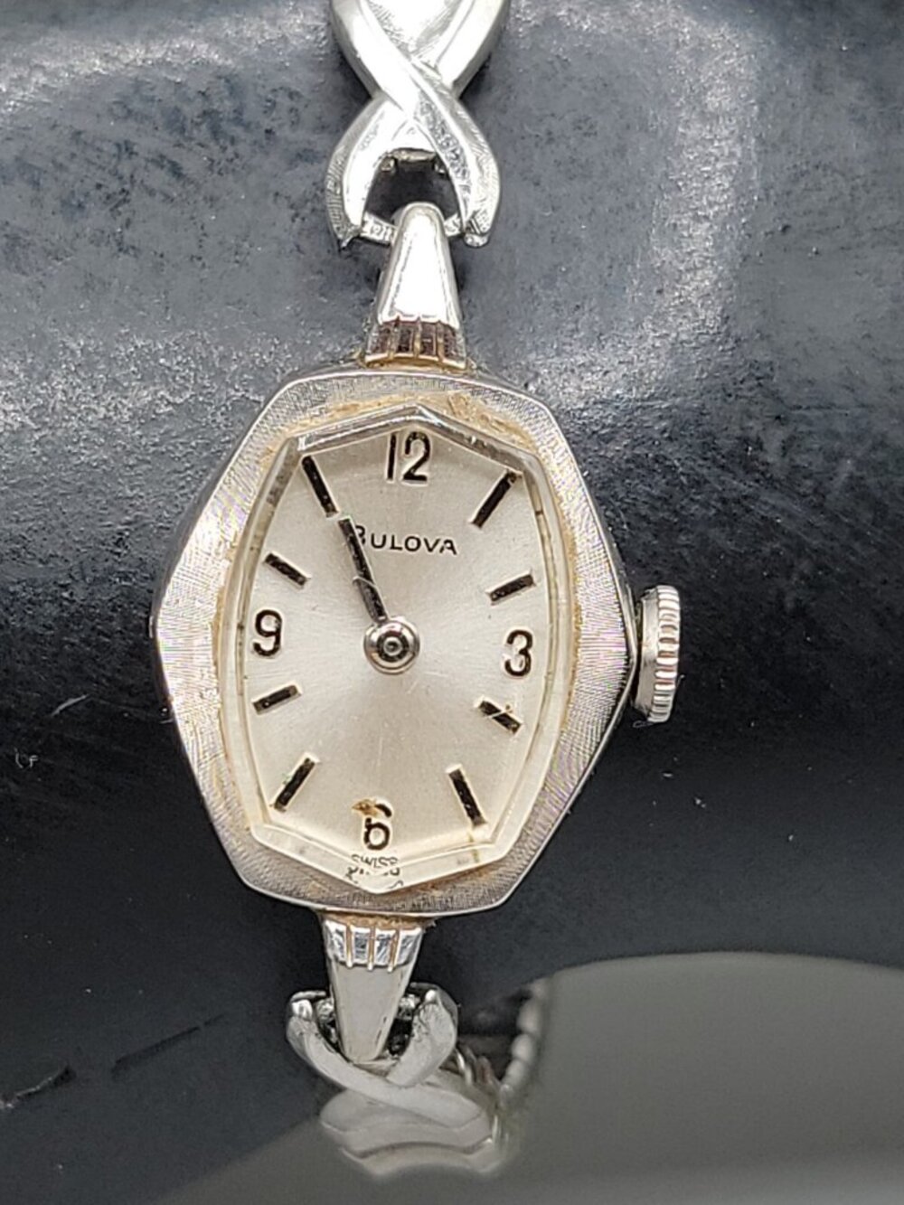 Vintage Bulova Ladies 1950s Infinity Wind Watch 10krgp 17 Jewels Swiss 17mm 6"
